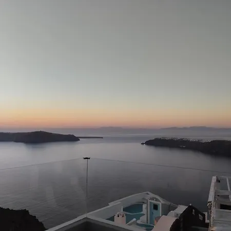 Διαμέρισμα Cave Traditional House On The Cliff With Shared Pool & Buffet Breakfast