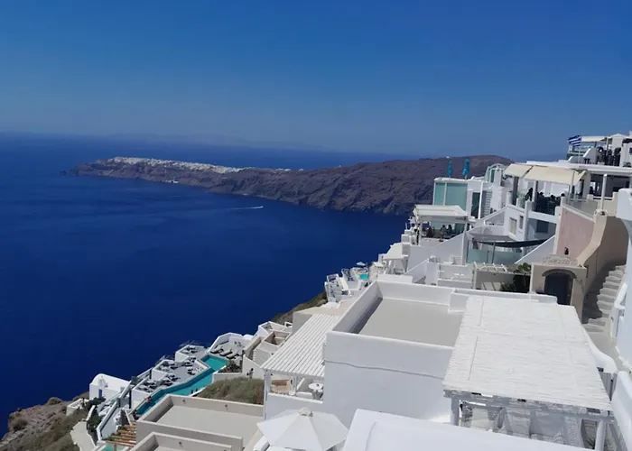 Cave Traditional House On The Cliff With Shared Pool & Buffet Breakfast Apartman *