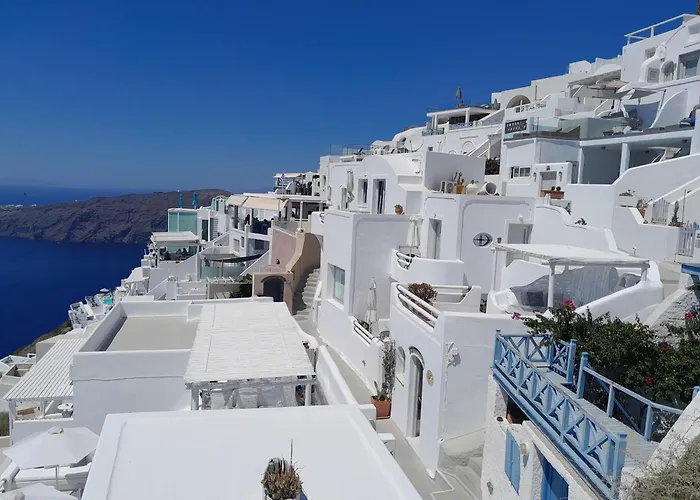 Apartman Cave Traditional House On The Cliff With Shared Pool & Buffet Breakfast