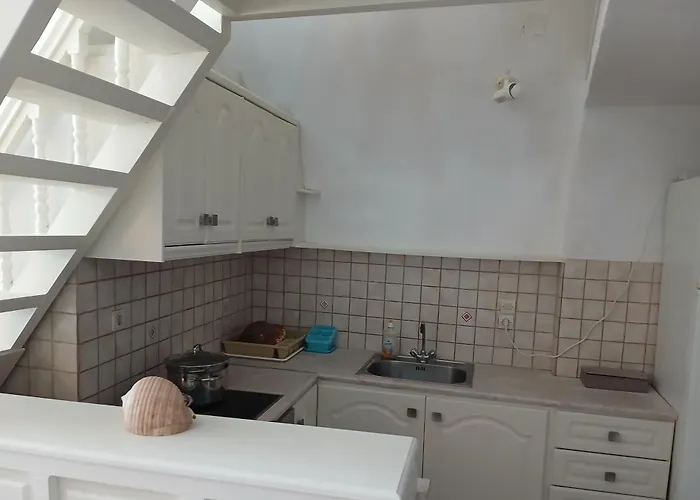 Apartman Cave Traditional House On The Cliff With Shared Pool & Buffet Breakfast *