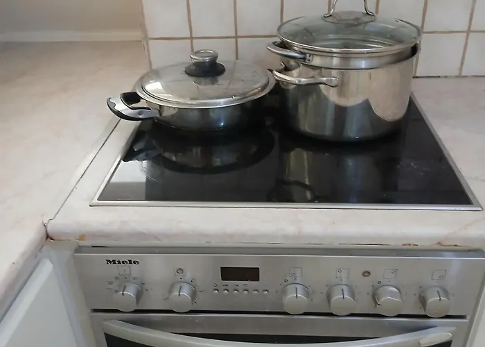 Apartman Cave Traditional House On The Cliff With Shared Pool & Buffet Breakfast