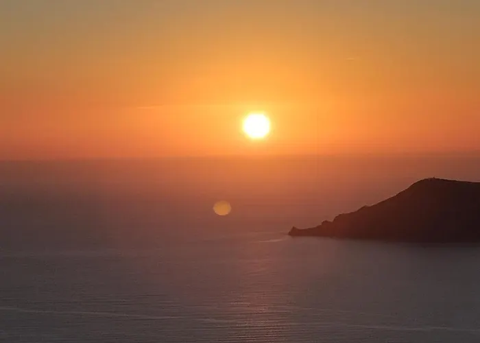 Cave Traditional House On The Cliff With Shared Pool & Buffet Breakfast Apartment Imerovigli (Santorini)