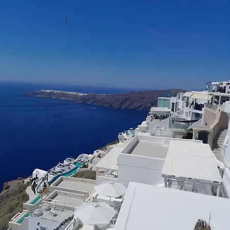 Cave Traditional House On The Cliff With Shared Pool & Buffet Breakfast Appartement *